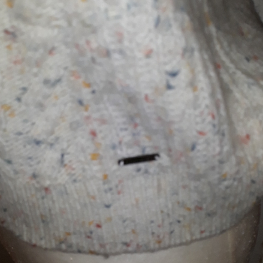 Sweater - Picture 2 of 3